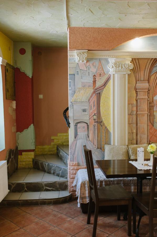 Mala Praha Hotell Uzjhorod Eksteriør bilde