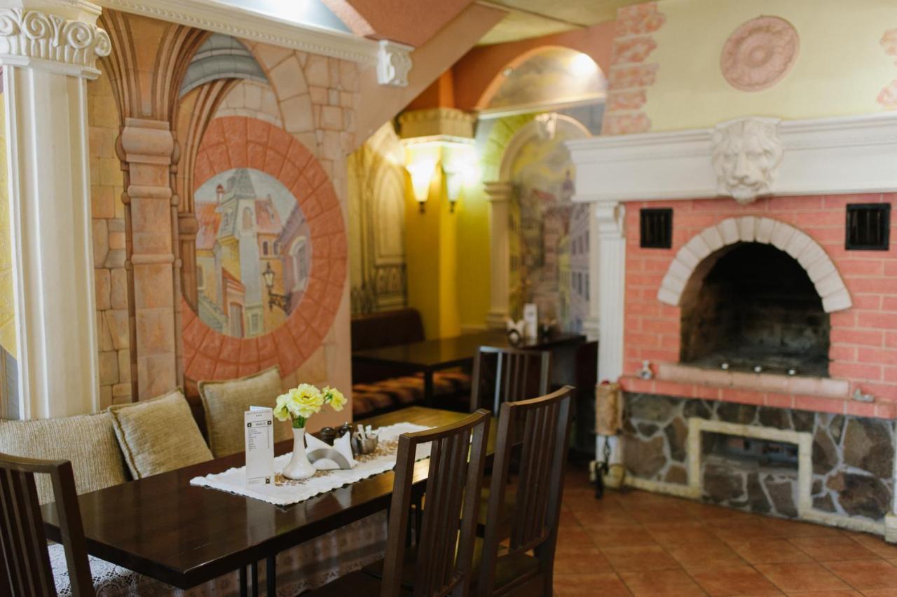 Mala Praha Hotell Uzjhorod Eksteriør bilde