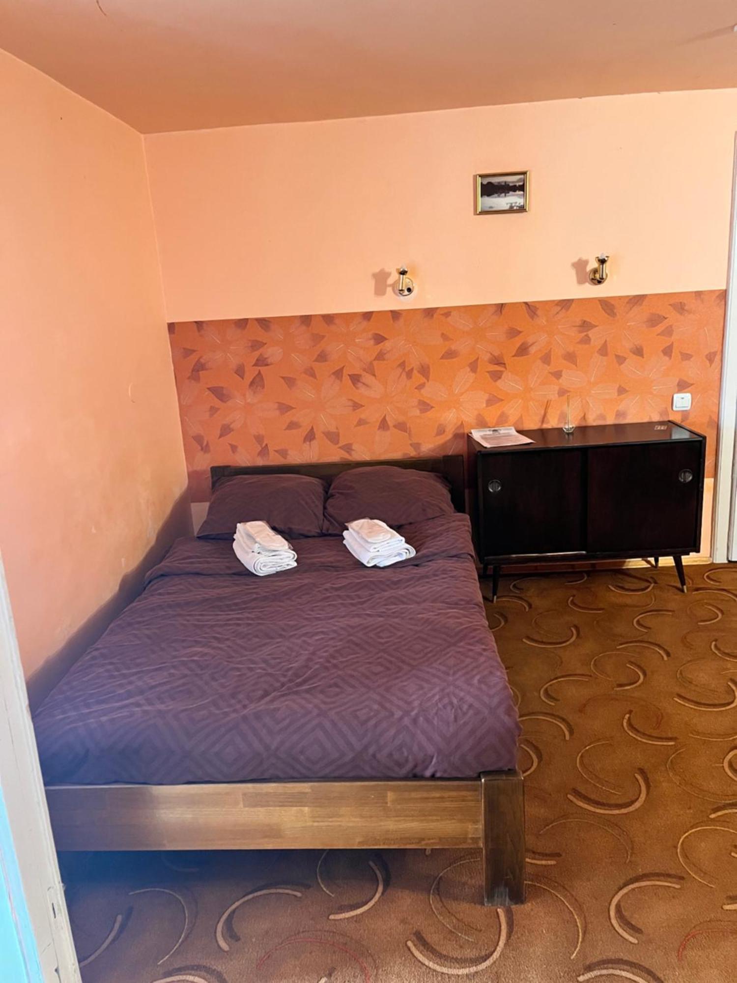 Mala Praha Hotell Uzjhorod Eksteriør bilde